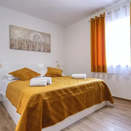 Orkula Villa *