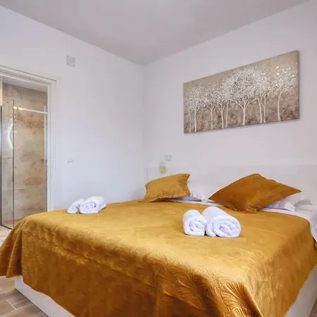 Orkula Villa Debeljak