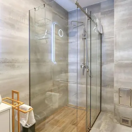 Orkula Βίλα Debeljak