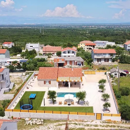 Orkula Villa