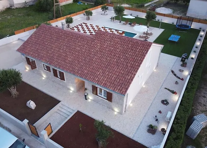 Villa Orkula *