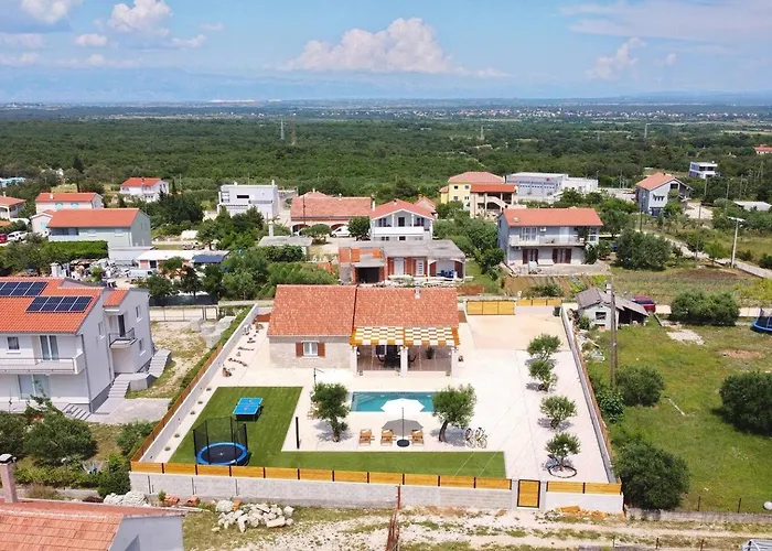 Orkula Villa